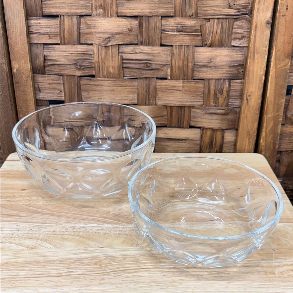Vintage Pyrex Tear Drop Nesting Bowls - Set of Two